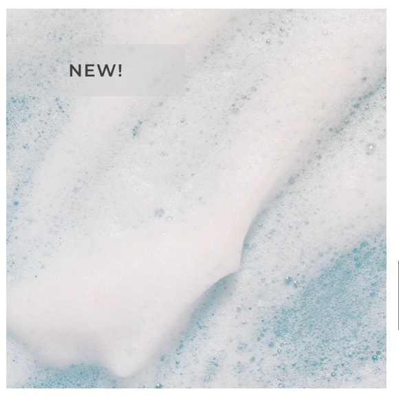 NIB COVER FX CLEANSER - Picture 2 of 7